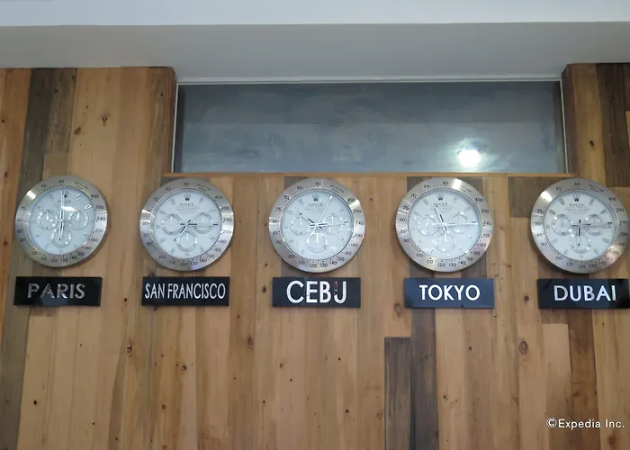 Hotel S & Residences 2*